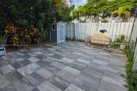 Touwnhouse à louer à Hallandale Beach, Floride: 3 chambres, 183.2 m2 № 2382944 - photo 28