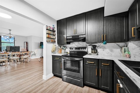 Condominio en venta en Hollywood, Florida, 2 dormitorios, 115.38 m2 № 2034413 - foto 23