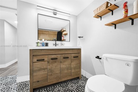 Condominio en venta en Hollywood, Florida, 2 dormitorios, 115.38 m2 № 2034413 - foto 11