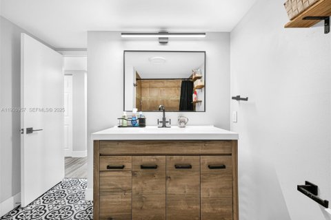 Condominio en venta en Hollywood, Florida, 2 dormitorios, 115.38 m2 № 2034413 - foto 12