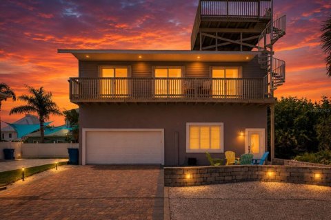 House in New Smyrna Beach, Florida 3 bedrooms, 138.24 sq.m. № 2359116