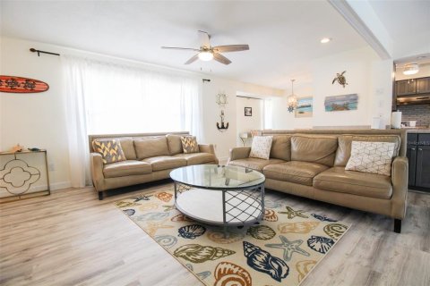 Casa en alquiler en Sarasota, Florida, 3 dormitorios, 144.65 m2 № 214294 - foto 6