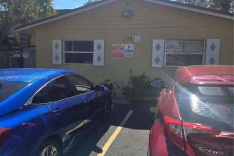 Immobilier commercial à Pompano Beach, Floride 200.76 m2 № 2030865