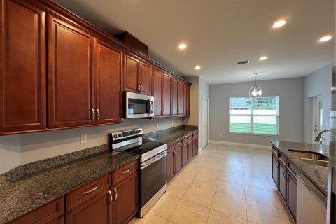 House in Palm Coast, Florida 4 bedrooms, 171.59 sq.m. № 1915156 - photo 10