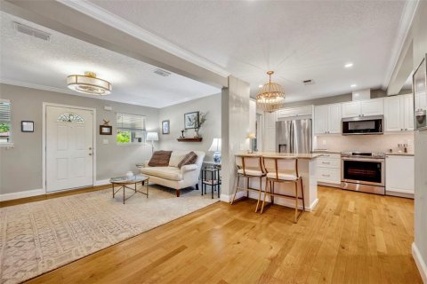 Casa en venta en Orlando, Florida, 3 dormitorios, 143.81 m2 № 1904630 - foto 3