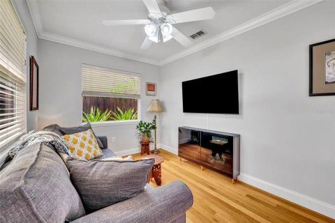 Casa en venta en Orlando, Florida, 3 dormitorios, 143.81 m2 № 1904630 - foto 15