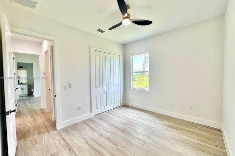 Villa ou maison à vendre à Port Charlotte, Floride: 3 chambres, 173.91 m2 № 1980169 - photo 15