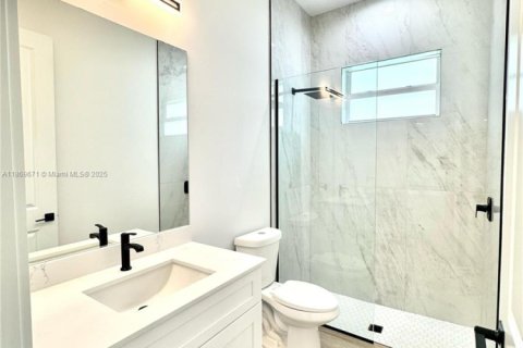 Villa ou maison à vendre à Port Charlotte, Floride: 3 chambres, 173.91 m2 № 1980169 - photo 16