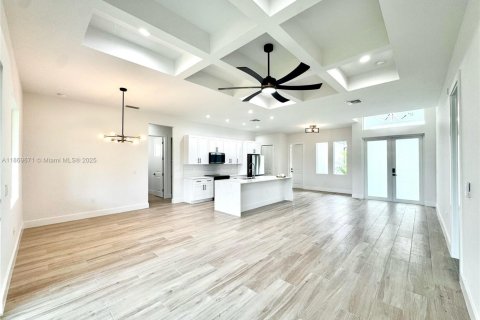 Villa ou maison à vendre à Port Charlotte, Floride: 3 chambres, 173.91 m2 № 1980169 - photo 9