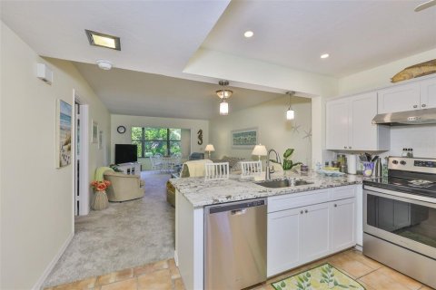 Condo in Bradenton, Florida, 2 bedrooms  № 1805387 - photo 13