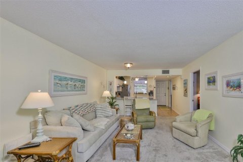 Condo in Bradenton, Florida, 2 bedrooms  № 1805387 - photo 19