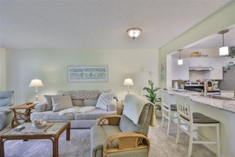 Condo in Bradenton, Florida, 2 bedrooms  № 1805387 - photo 17