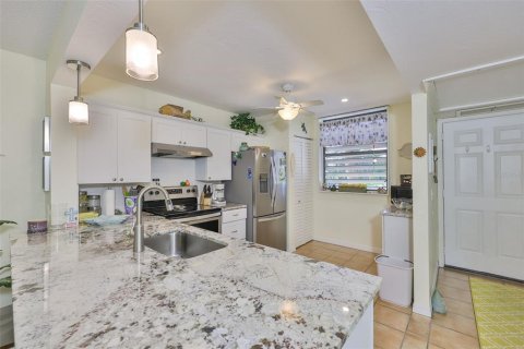 Condo in Bradenton, Florida, 2 bedrooms  № 1805387 - photo 22