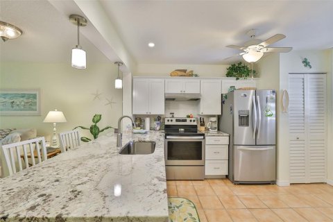 Condo in Bradenton, Florida, 2 bedrooms  № 1805387 - photo 24