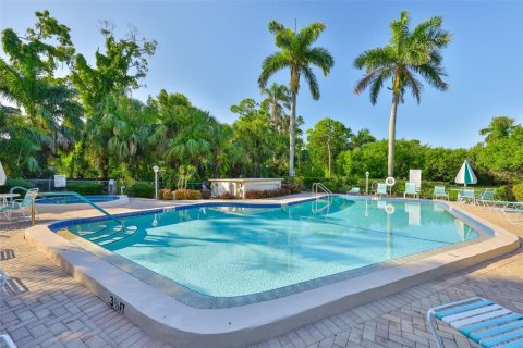 Condo in Bradenton, Florida, 2 bedrooms  № 1805387 - photo 29