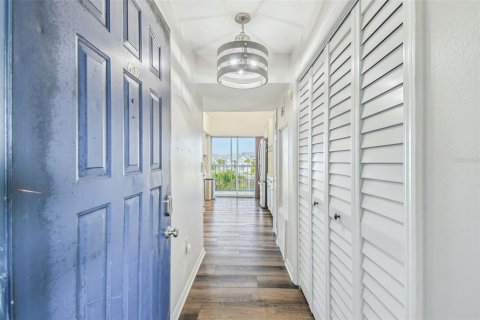 Copropriété à vendre à New Port Richey, Floride: 3 chambres, 156.08 m2 № 2235815 - photo 6