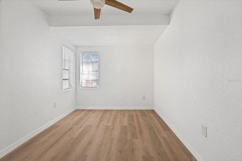 Villa ou maison à vendre à Bradenton, Floride: 2 chambres, 67.73 m2 № 1906536 - photo 12