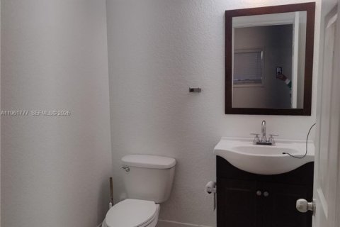 Adosado en alquiler en Pembroke Park, Florida, 3 dormitorios, 125.88 m2 № 2024528 - foto 19