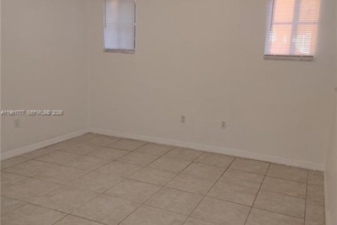 Adosado en alquiler en Pembroke Park, Florida, 3 dormitorios, 125.88 m2 № 2024528 - foto 8