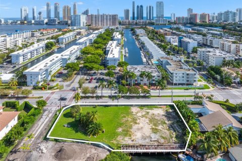 Land in North Miami Beach, Florida № 1890387 - photo 11