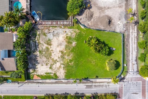 Land in North Miami Beach, Florida № 1890387 - photo 24