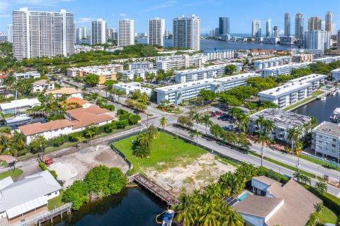 Land in North Miami Beach, Florida № 1890387 - photo 13