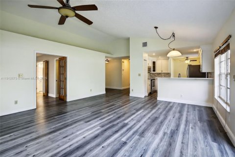 Casa en venta en Davie, Florida, 3 dormitorios, 128.39 m2 № 1969094 - foto 10