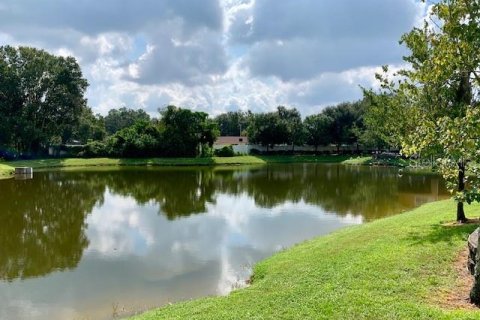 Touwnhouse à louer à Tampa, Floride: 3 chambres, 162.58 m2 № 2406514 - photo 17