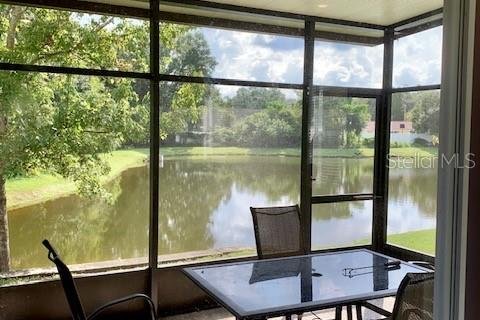 Touwnhouse à louer à Tampa, Floride: 3 chambres, 162.58 m2 № 2406514 - photo 16