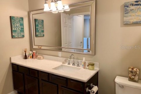 Touwnhouse à louer à Tampa, Floride: 3 chambres, 162.58 m2 № 2406514 - photo 13