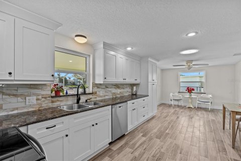 Casa en venta en Hernando Beach, Florida, 3 dormitorios, 183.95 m2 № 1545423 - foto 18