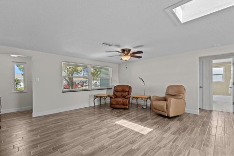 Casa en venta en Hernando Beach, Florida, 3 dormitorios, 183.95 m2 № 1545423 - foto 13
