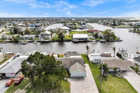 Casa en venta en Hernando Beach, Florida, 3 dormitorios, 183.95 m2 № 1545423 - foto 8