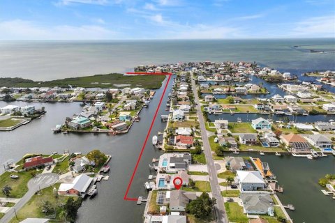 Casa en venta en Hernando Beach, Florida, 3 dormitorios, 183.95 m2 № 1545423 - foto 3