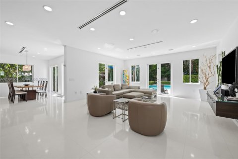 Casa en venta en Fort Lauderdale, Florida, 4 dormitorios, 457.08 m2 № 2380256 - foto 16