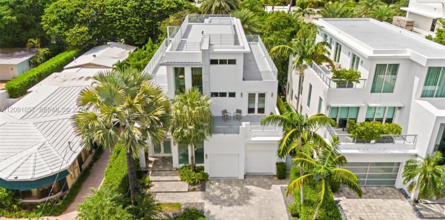 Casa en Fort Lauderdale, Florida 4 dormitorios, 457.08 m2 № 2380256