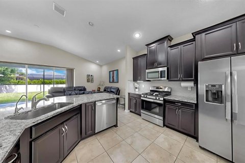 House in Fish Hawk, Florida 3 bedrooms, 190.91 sq.m. № 1844273 - photo 20