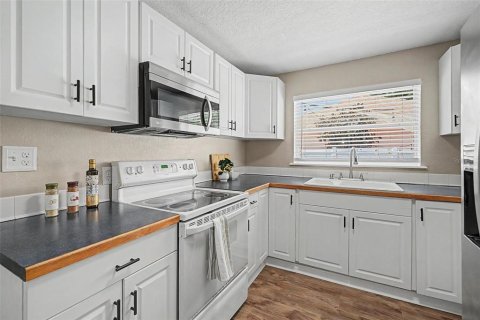 Купить виллу или дом в Тампа, Флорида 7 комнат, 125.6м2, № 2258553 - фото 10