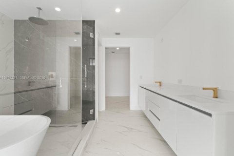 Copropriété à louer à Miami, Floride: 4 chambres № 1999814 - photo 24