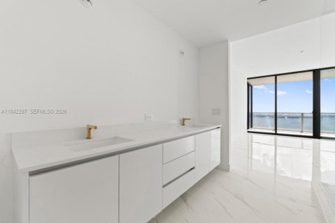 Copropriété à louer à Miami, Floride: 4 chambres № 1999814 - photo 21