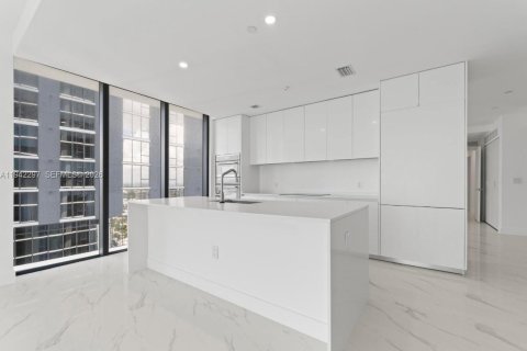 Copropriété à louer à Miami, Floride: 4 chambres № 1999814 - photo 12