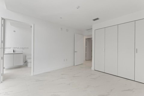 Copropriété à louer à Miami, Floride: 4 chambres № 1999814 - photo 29
