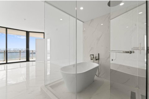 Copropriété à louer à Miami, Floride: 4 chambres № 1999814 - photo 22