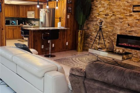 Casa en alquiler en Plantation, Florida, 4 dormitorios, 164.81 m2 № 1898062 - foto 7