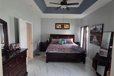 Casa en venta en Kissimmee, Florida, 4 dormitorios, 174.1 m2 № 1919114 - foto 17