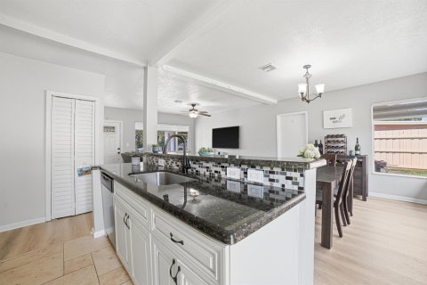 Villa ou maison à vendre à Fort Lauderdale, Floride: 3 chambres, 106.37 m2 № 2417964 - photo 21