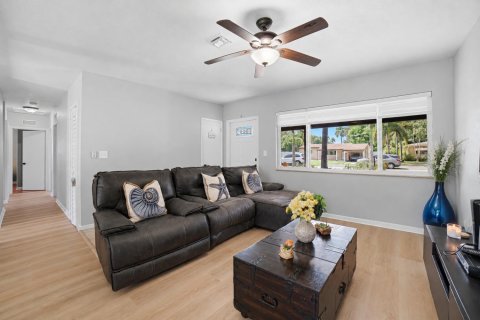 Villa ou maison à vendre à Fort Lauderdale, Floride: 3 chambres, 106.37 m2 № 2417964 - photo 14