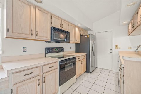 House in Sun City Center, Florida 2 bedrooms, 148.09 sq.m. № 1835701 - photo 17