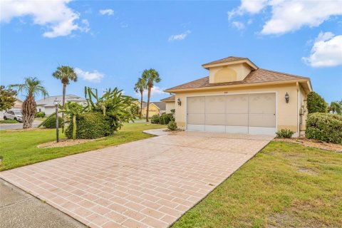 House in Sun City Center, Florida 2 bedrooms, 148.09 sq.m. № 1835701 - photo 2