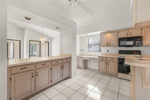 House in Sun City Center, Florida 2 bedrooms, 148.09 sq.m. № 1835701 - photo 16
